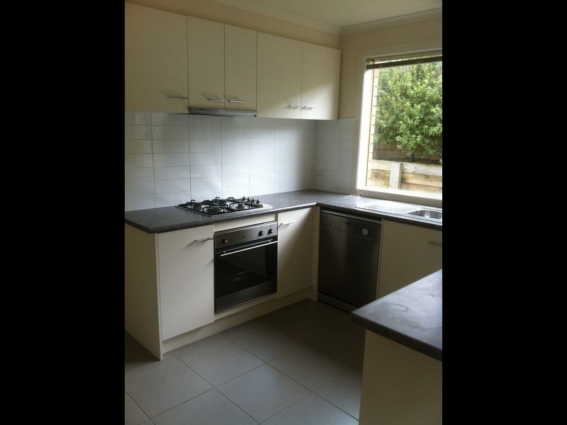 61 Elliott Parade, Lynbrook VIC 3975