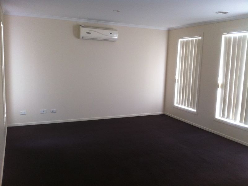 61 Elliott Parade, Lynbrook VIC 3975