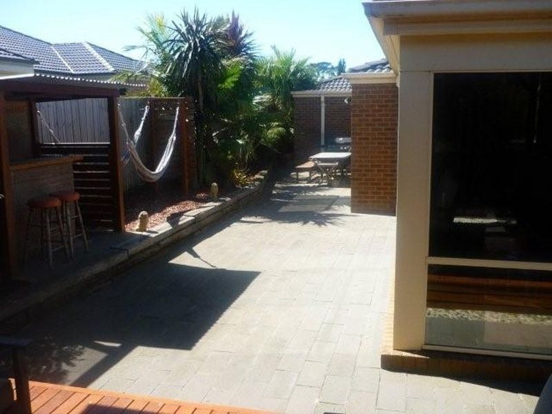 48 McCubbin Way, Berwick VIC 3806