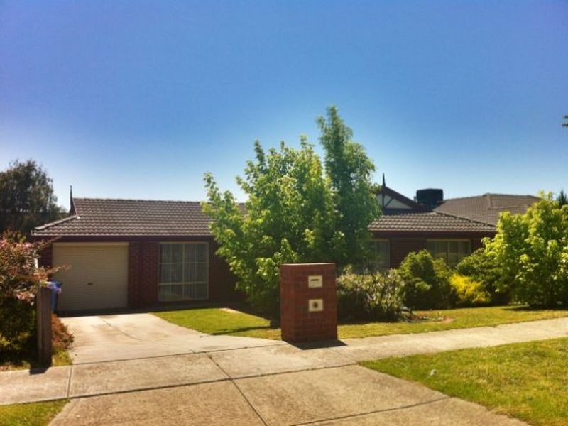 59 Jarryd Crescent, Berwick VIC 3806