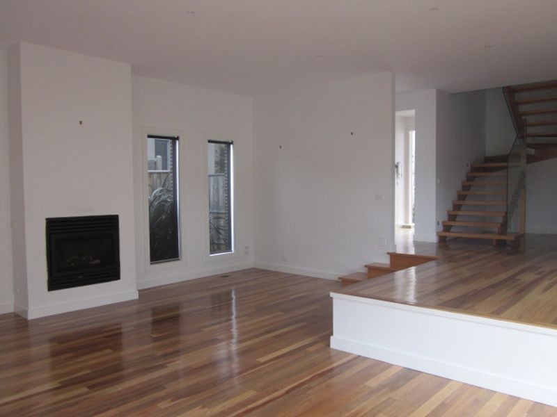 3/4 Buchanan Road, Berwick VIC 3806