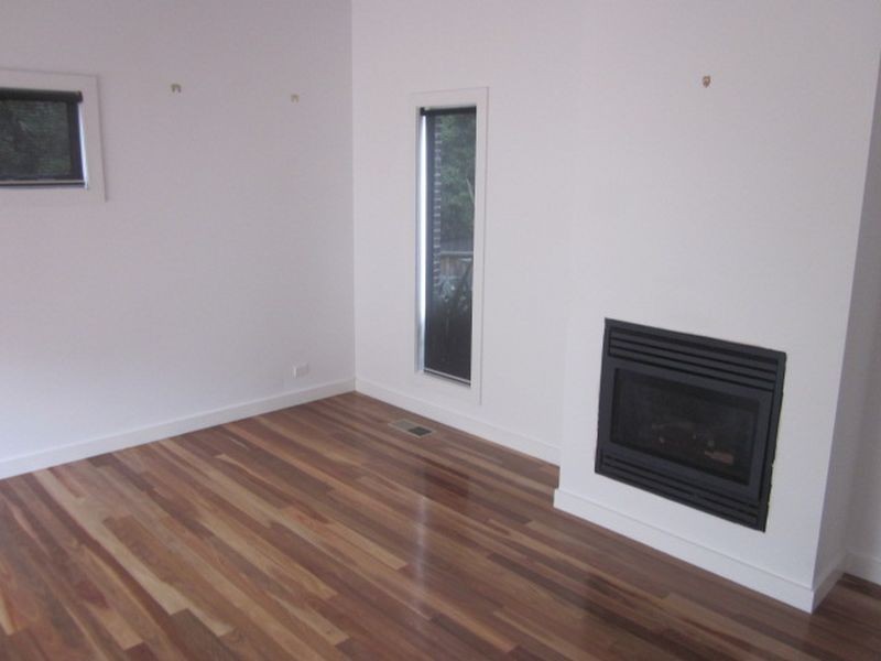 3/4 Buchanan Road, Berwick VIC 3806