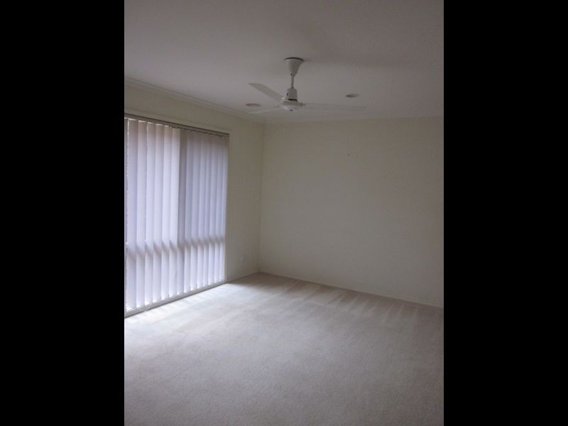 4 Kimbarra Drive, Berwick VIC 3806