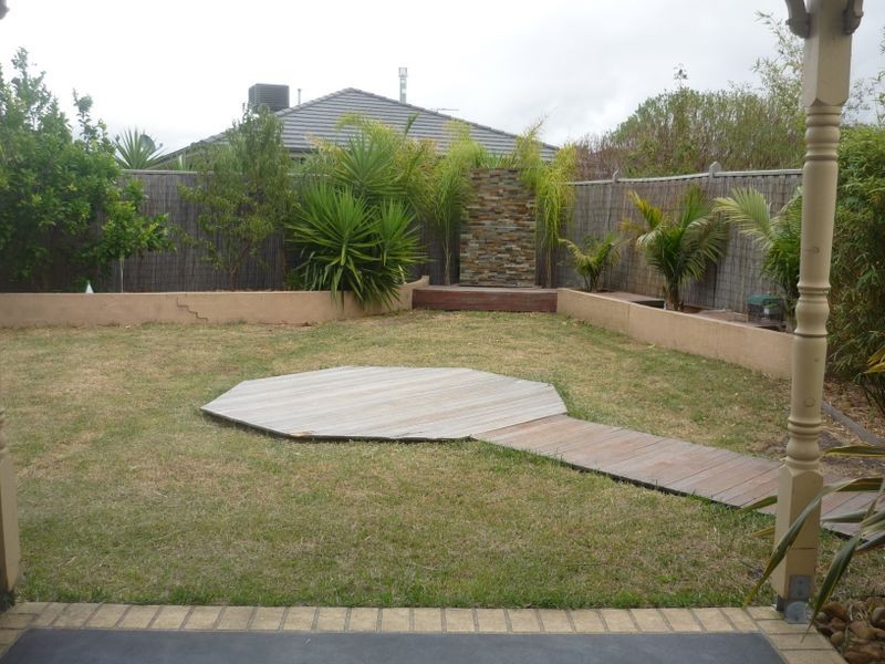 19 Marsh Grove, Berwick VIC 3806