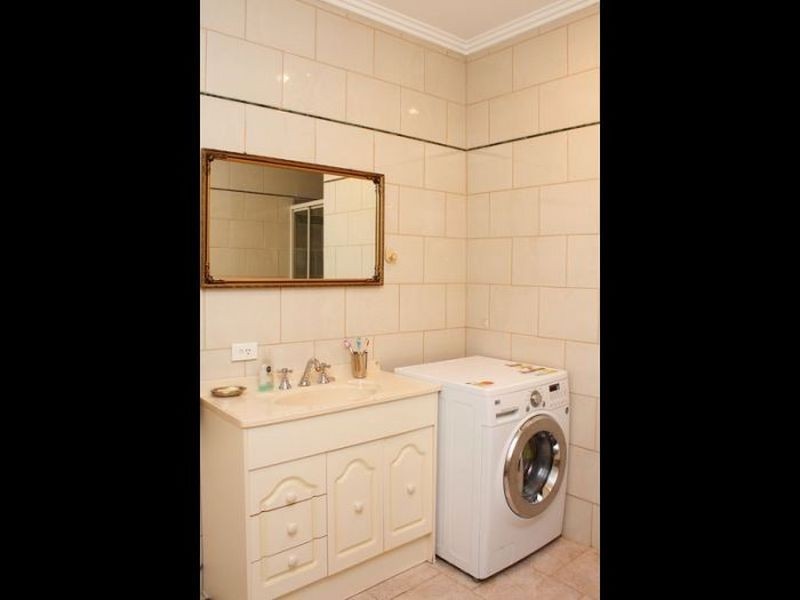 11 McNabb Court, Dandenong North VIC 3175
