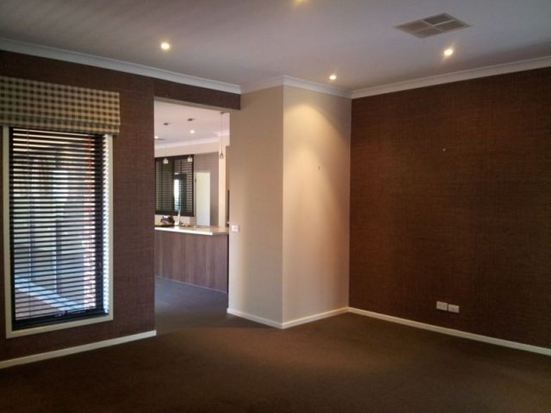 14 Skyline Way, Berwick VIC 3806