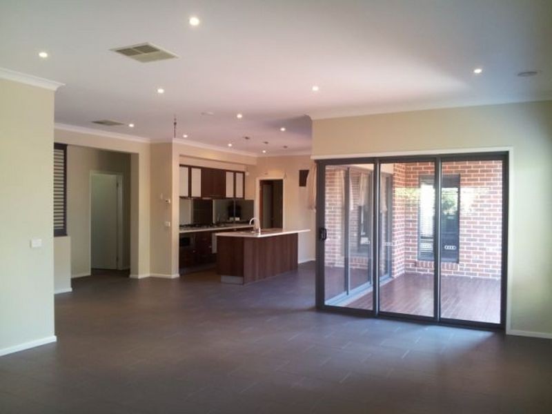 14 Skyline Way, Berwick VIC 3806