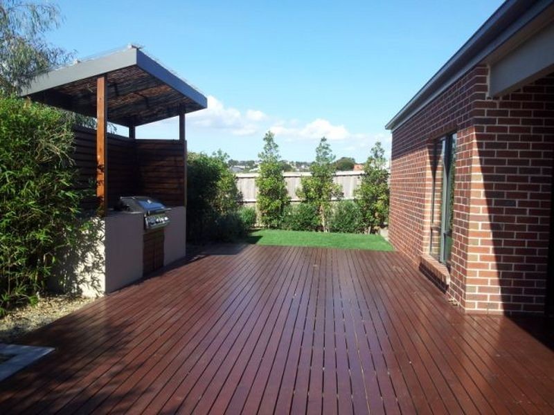 14 Skyline Way, Berwick VIC 3806