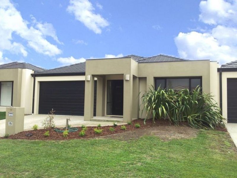 14 Jack William Way, Berwick VIC 3806