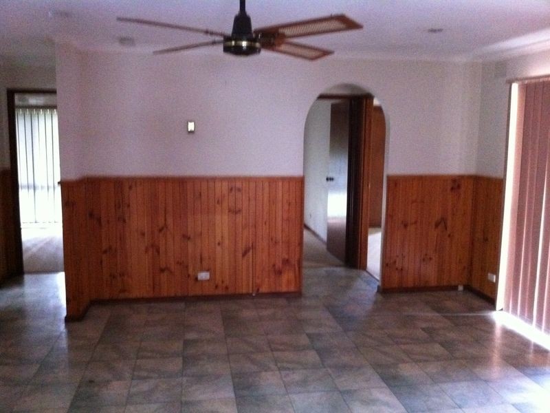 19 Elizabeth Street, Cranbourne North VIC 3977