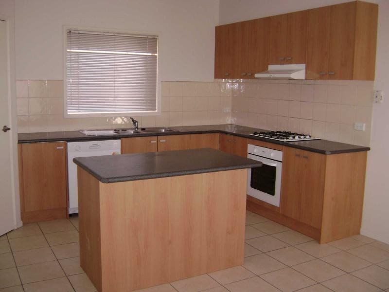 30 Jack William Way, Berwick VIC 3806