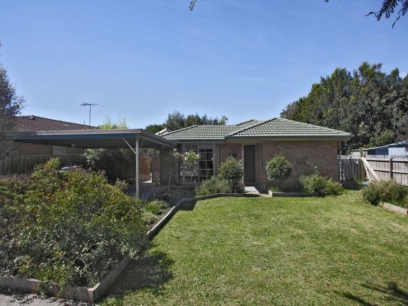 43 Ashfield Drive, Berwick VIC 3806