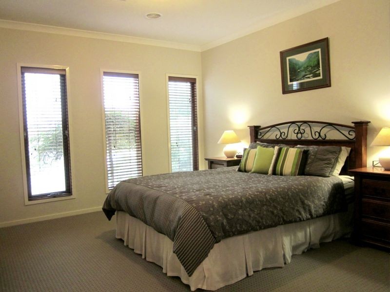 19 Skipperstone Glen, Narre Warren South VIC 3805