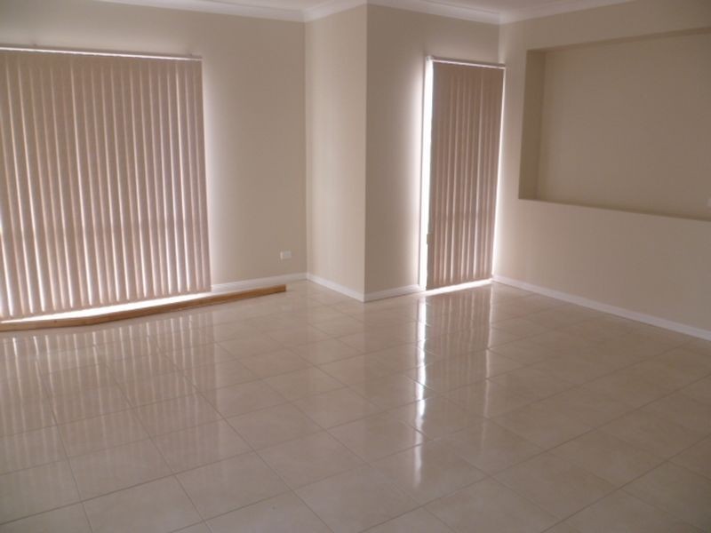 13 St Vincents Place, Berwick VIC 3806