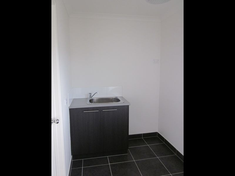 4/9 Warrenwood Place, Langwarrin VIC 3910