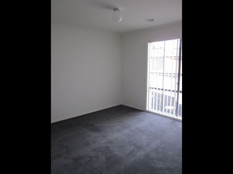 4/9 Warrenwood Place, Langwarrin VIC 3910