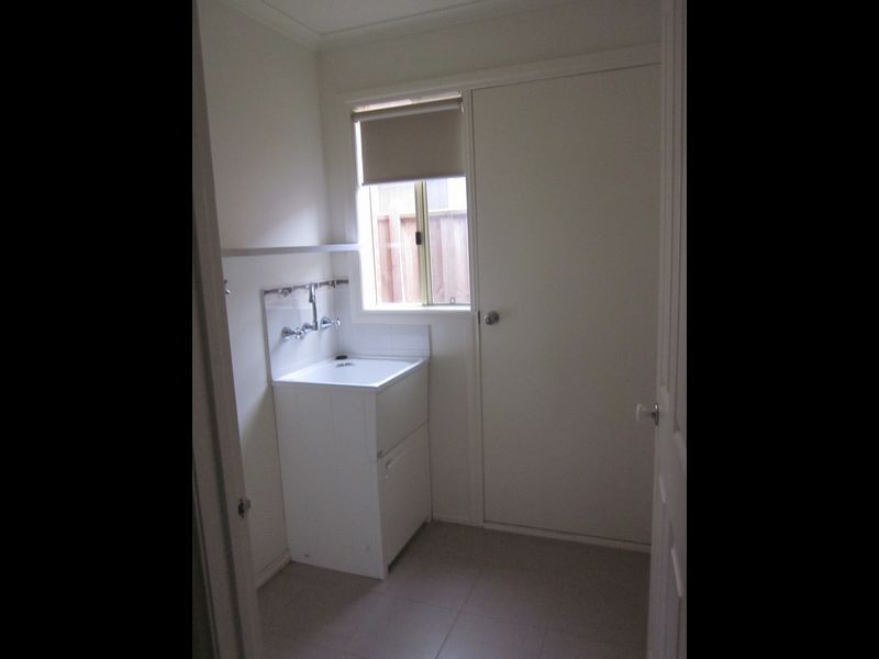 1 McCallum Drive,, Cranbourne VIC 3977