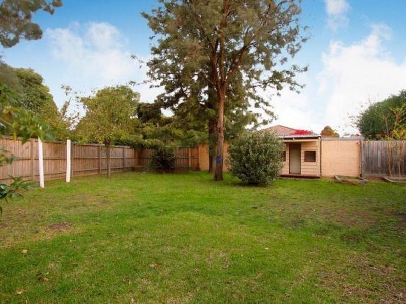 1 Melrose Court, Berwick VIC 3806