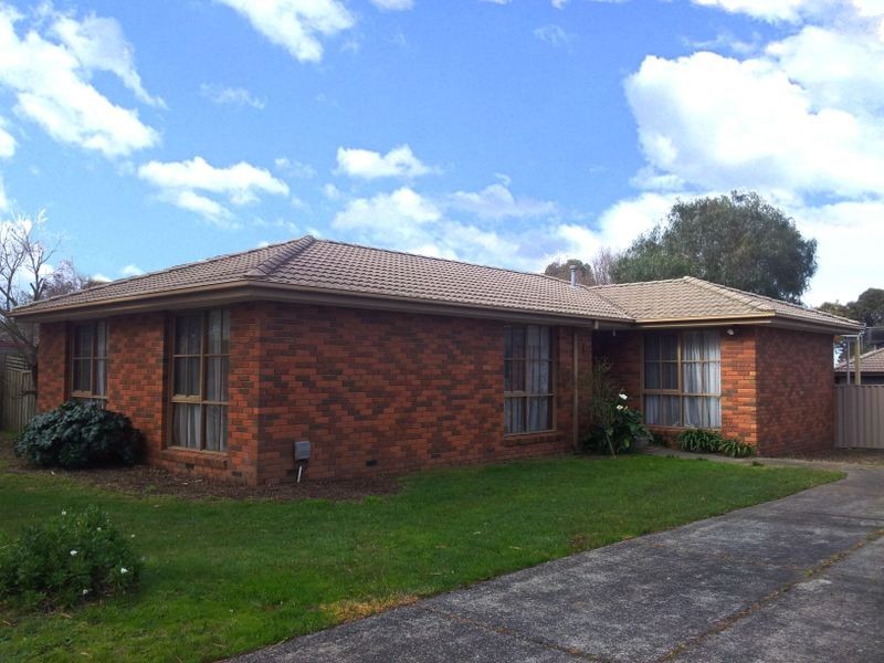 1 Coolabah Grove, Berwick VIC 3806