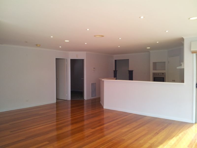 77 Springfield Drive, Narre Warren VIC 3805