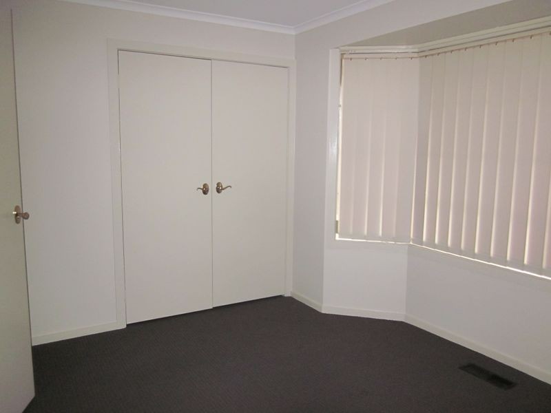 2/6 Messmate Court, Berwick VIC 3806