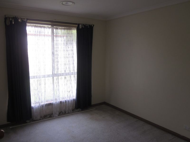 11 Fleetwood Drive, Narre Warren VIC 3805