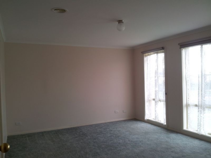 75 Bemersyde Drive, Berwick VIC 3806