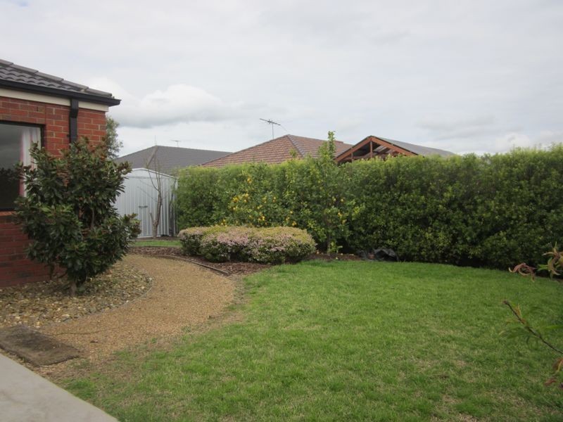 13 Haverbrack Drive, Berwick VIC 3806