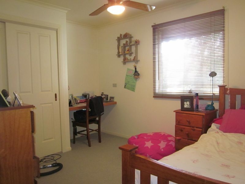 16 Sabre Court, Narre Warren VIC 3805