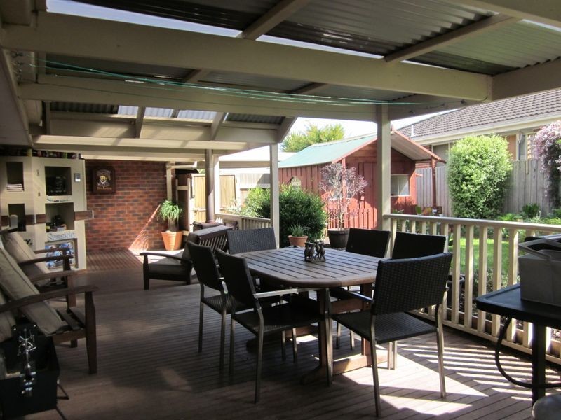 16 Sabre Court, Narre Warren VIC 3805