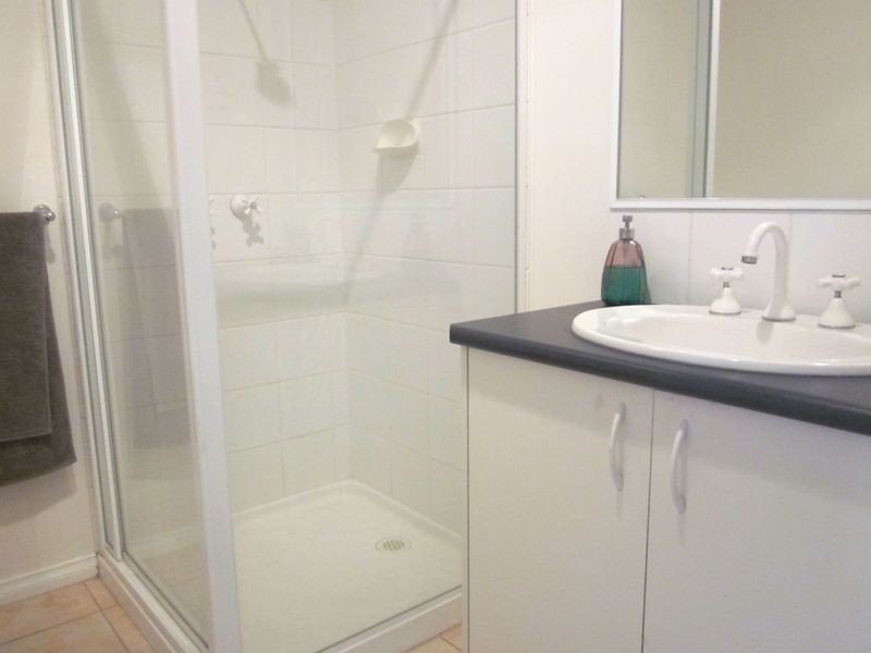 18/12 Grant Close, Berwick VIC 3806