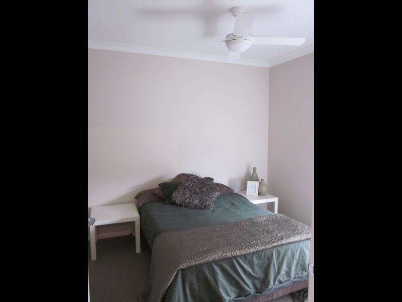 5 Black Forest Way, Clyde North VIC 3978