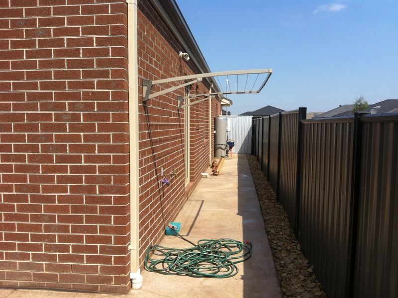 5 Black Forest Way, Clyde North VIC 3978