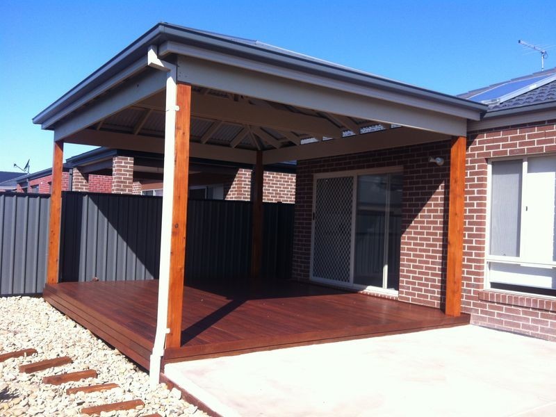 5 Black Forest Way, Clyde North VIC 3978