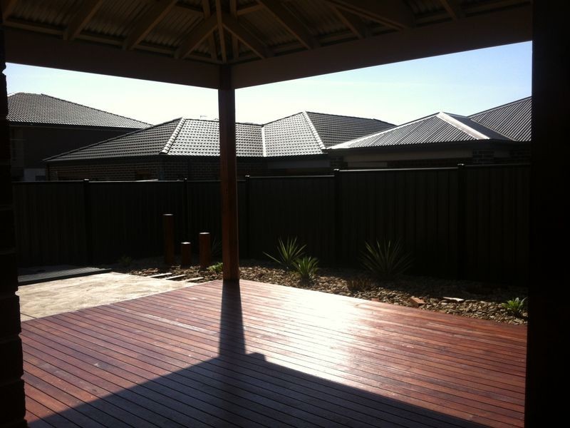 5 Black Forest Way, Clyde North VIC 3978