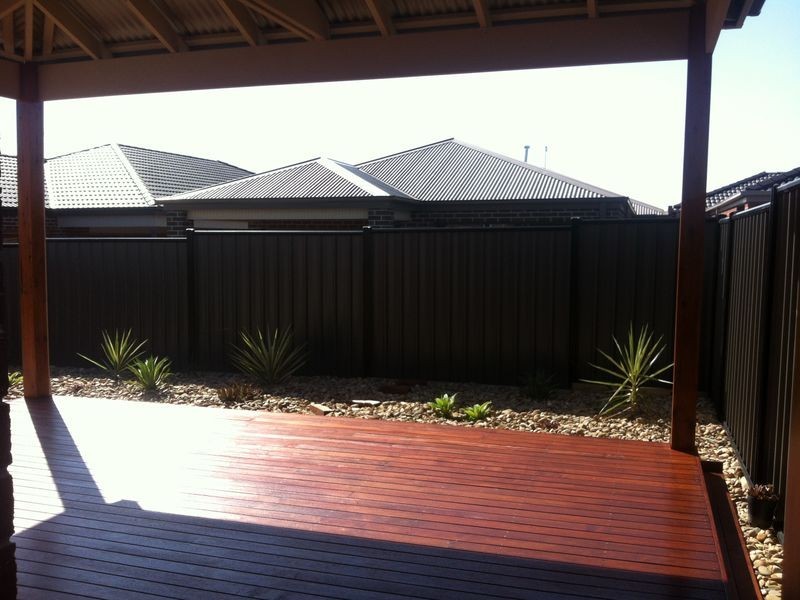 5 Black Forest Way, Clyde North VIC 3978