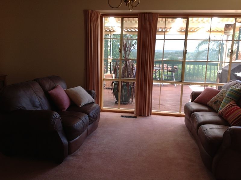 25 Balmain Drive, Berwick VIC 3806