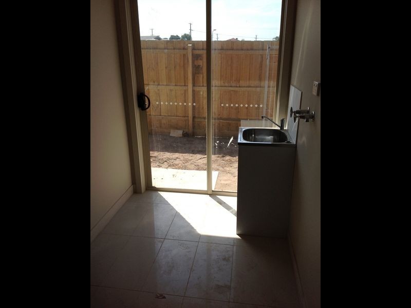 22 Epsilon Way, Lynbrook VIC 3975