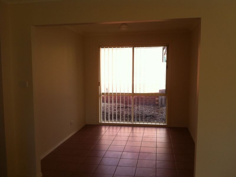 9 Gwenton Avenue, Cranbourne VIC 3977