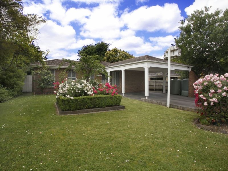 11 Elgin Street, Berwick VIC 3806