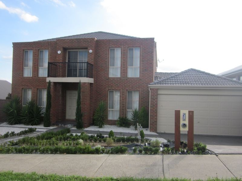 6 Halifax Drive, Berwick VIC 3806