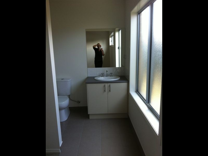 17 Paso Grove, Clyde North VIC 3978