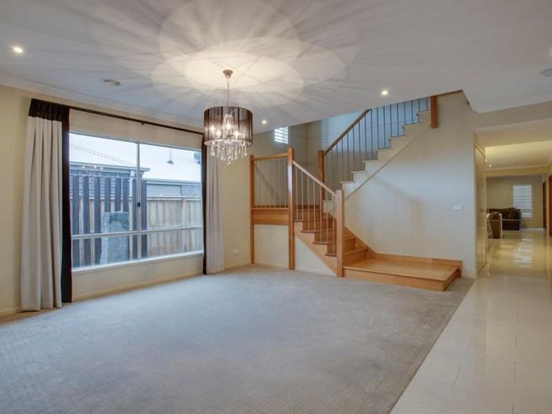 11 Kooyong Drive, Officer VIC 3809