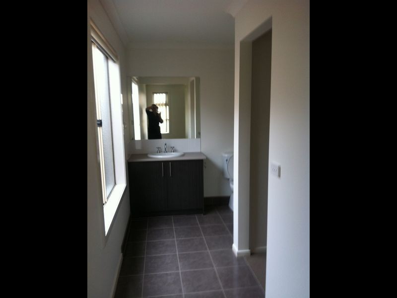 Lot 1703 Goulburn Street, Clyde North VIC 3978