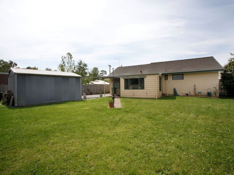 4 Anne Street, Beaconsfield VIC 3807