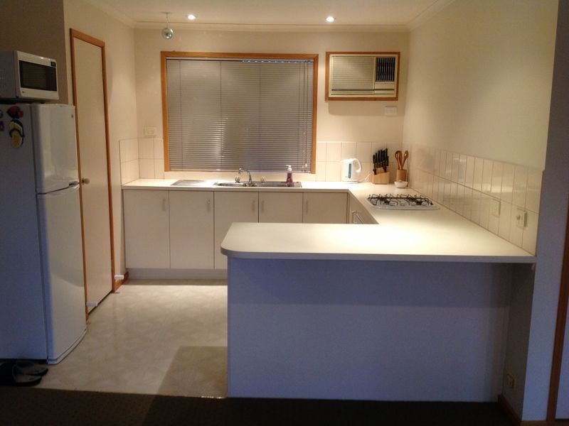 16 Norfolk Drive, Narre Warren VIC 3805