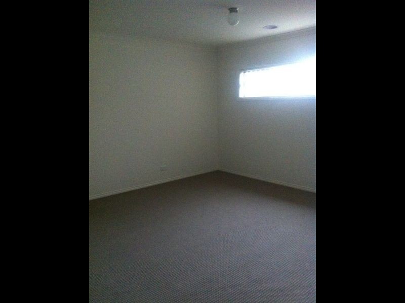 Lot 1110 Paso Grove, Clyde North VIC 3978