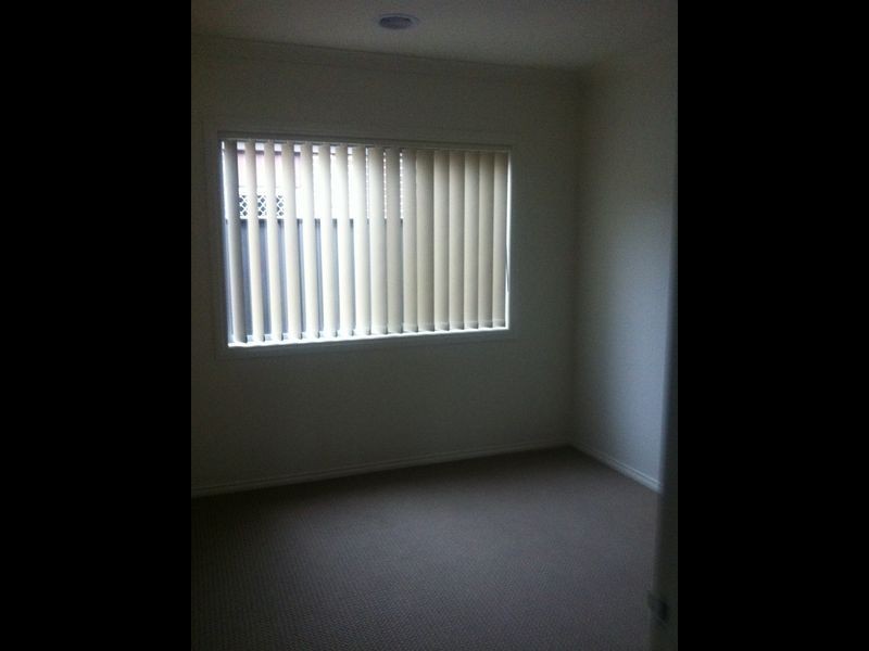 Lot 1110 Paso Grove, Clyde North VIC 3978