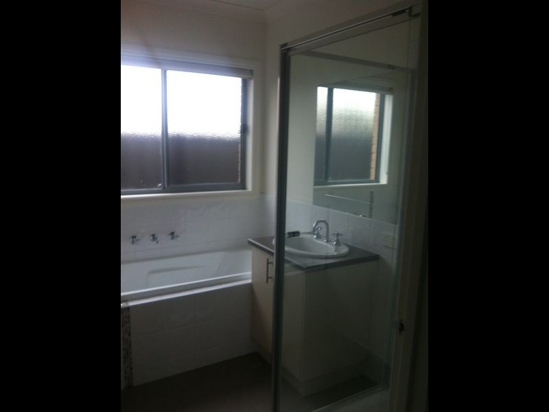 Lot 1110 Paso Grove, Clyde North VIC 3978