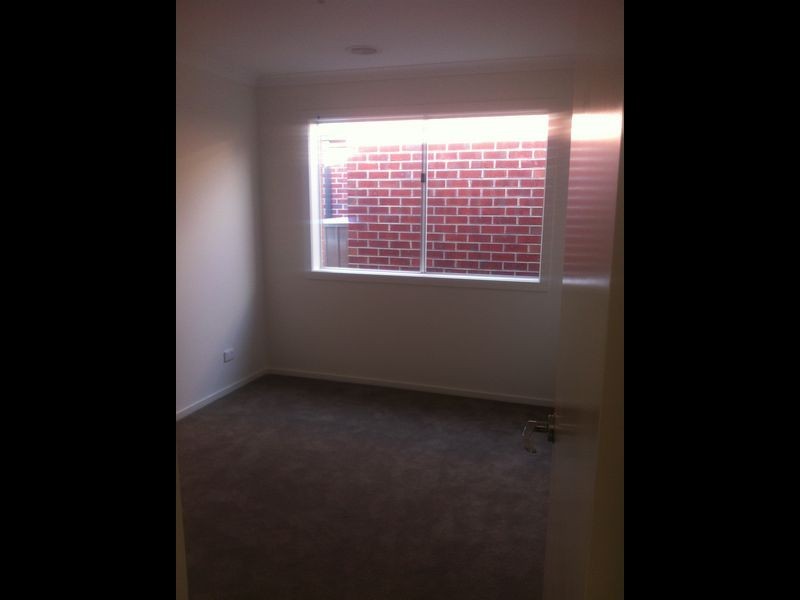 Lot 932 Ventasso Street, Clyde North VIC 3978